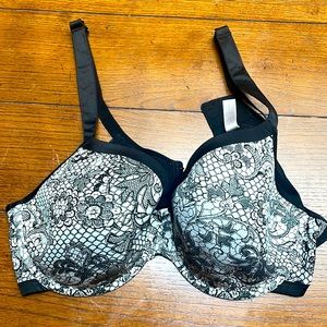 Cacique black and white bra size 40D